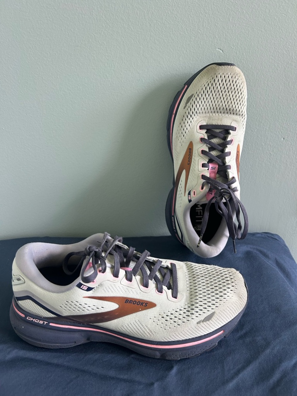 Brooks Women's Running Shoes in Light Green with Pink and Charcoal Accents - Picture 2 of 9